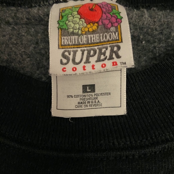 Trendy Large Black Embroidered Crewneck - Picture 3 of 3